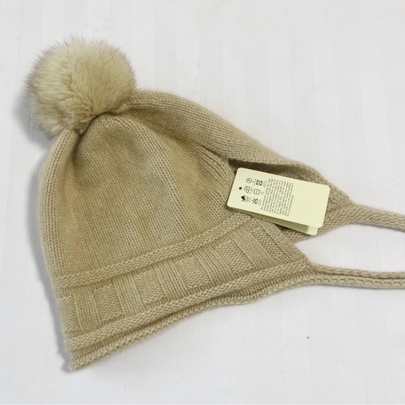 Cashmere Pom-Pom Beanie - Picture 3 of 7